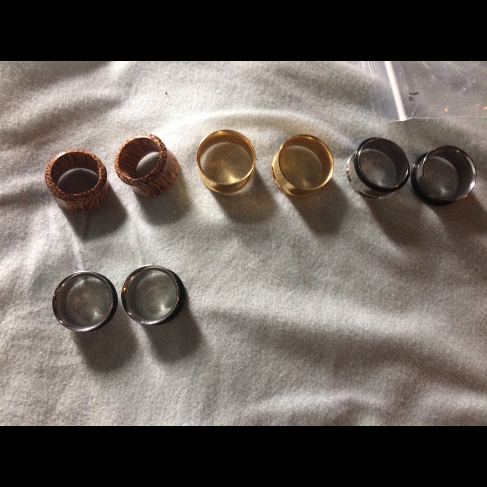 Different sized plugs never worn